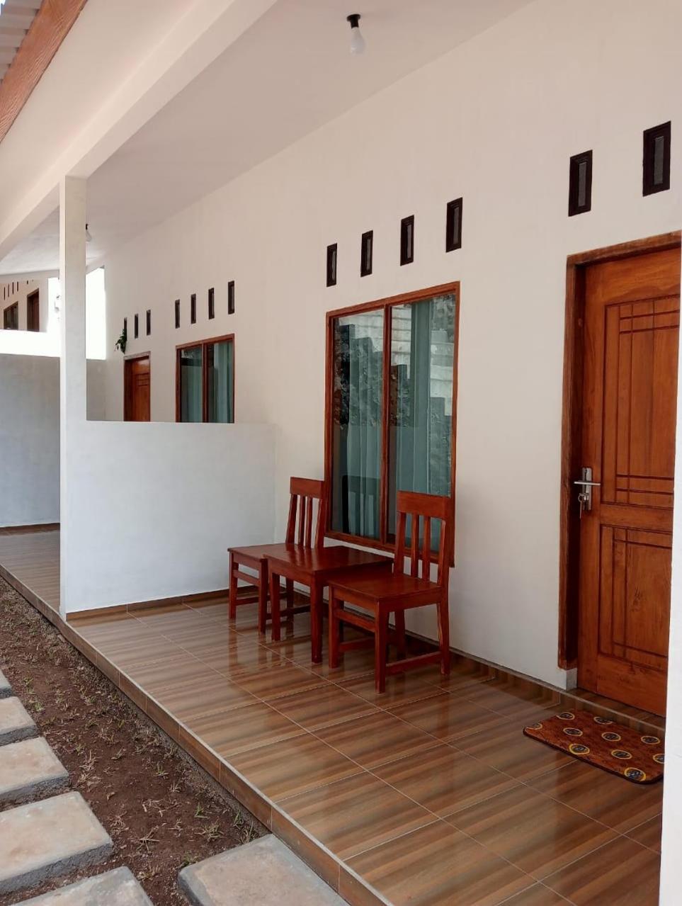 Tiu Kelep Homestay Сенару Экстерьер фото