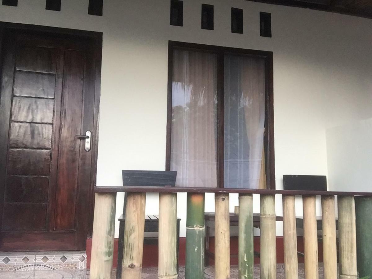 Tiu Kelep Homestay Сенару Экстерьер фото